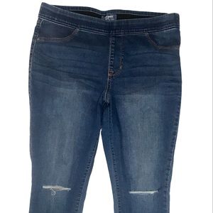 16 Old Navy Rockstar MidRise Distressed Jeggings